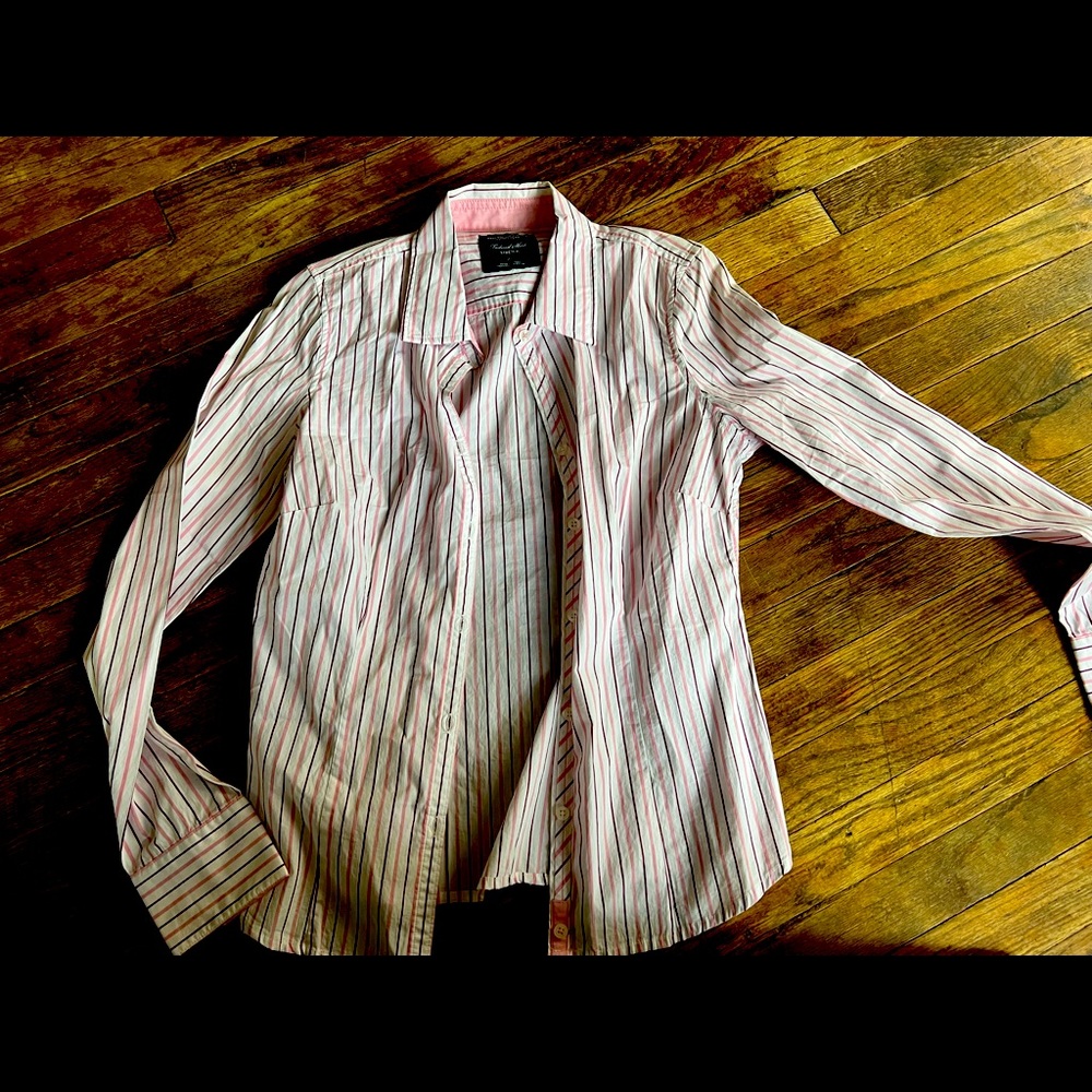 A&E button down